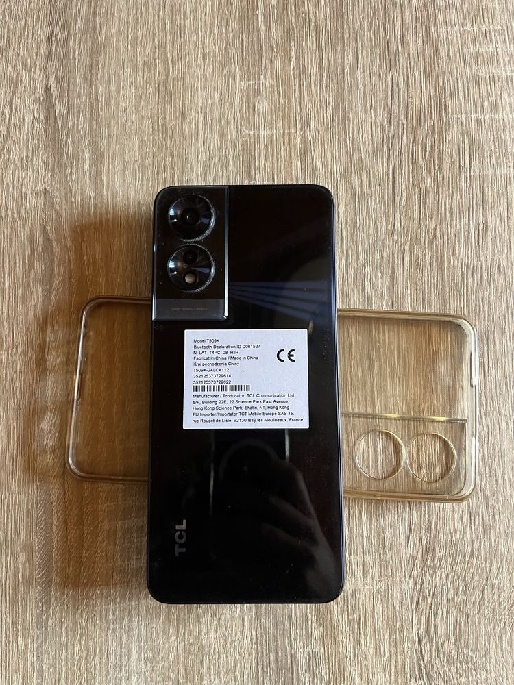 TCL 505 telemovel