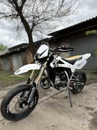 Мотард Husqvarna sm125s