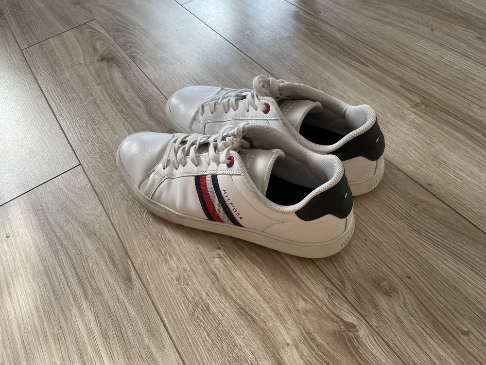 Buty skórzane białe TOMMY HILFIGER rozmiar 44