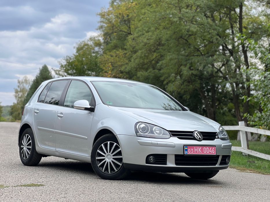 Volkswagen Golf R line