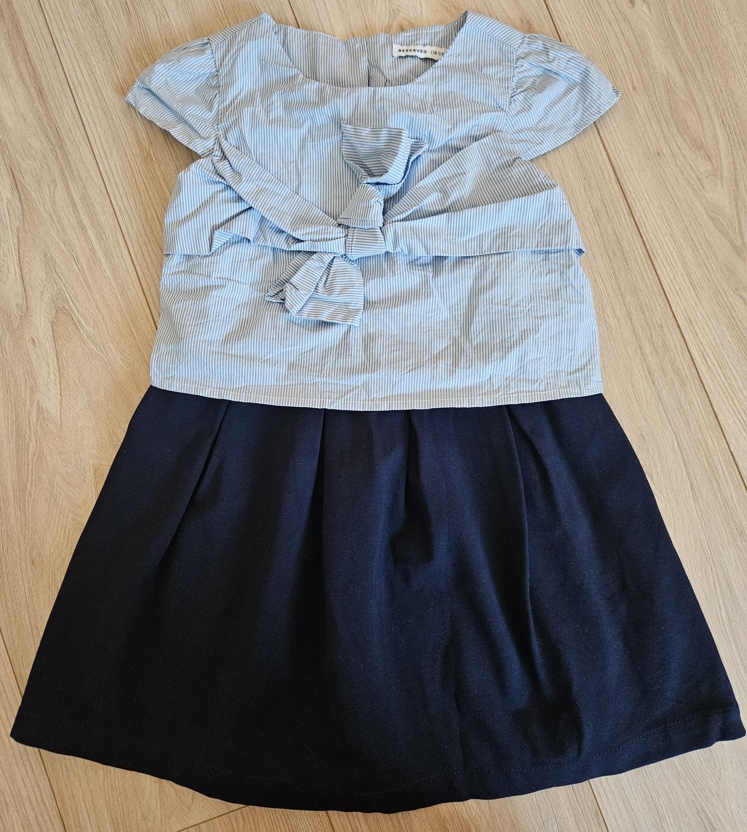 Elegancka sukienka Reserved roz.116