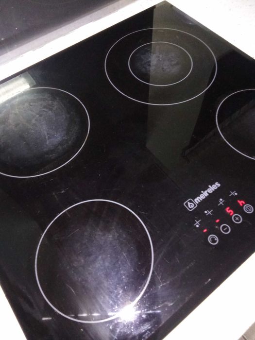 Conjunto placa vitrocerâmica mais forno elétrico