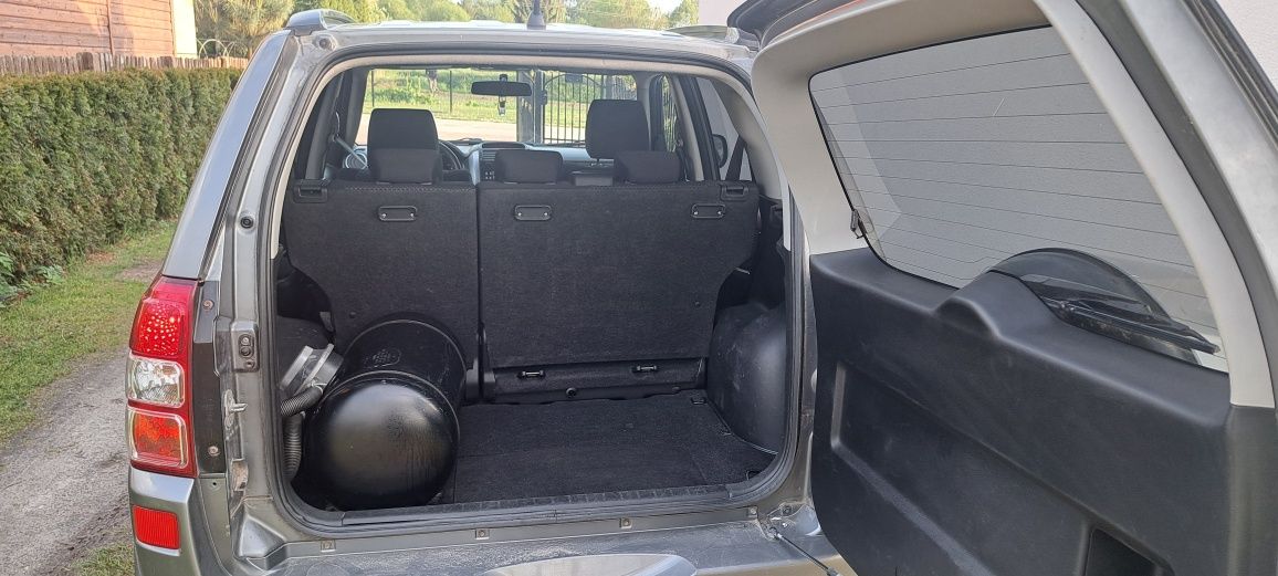 Suzuki Grand Vitara 2.0 benzyna+gaz  2007