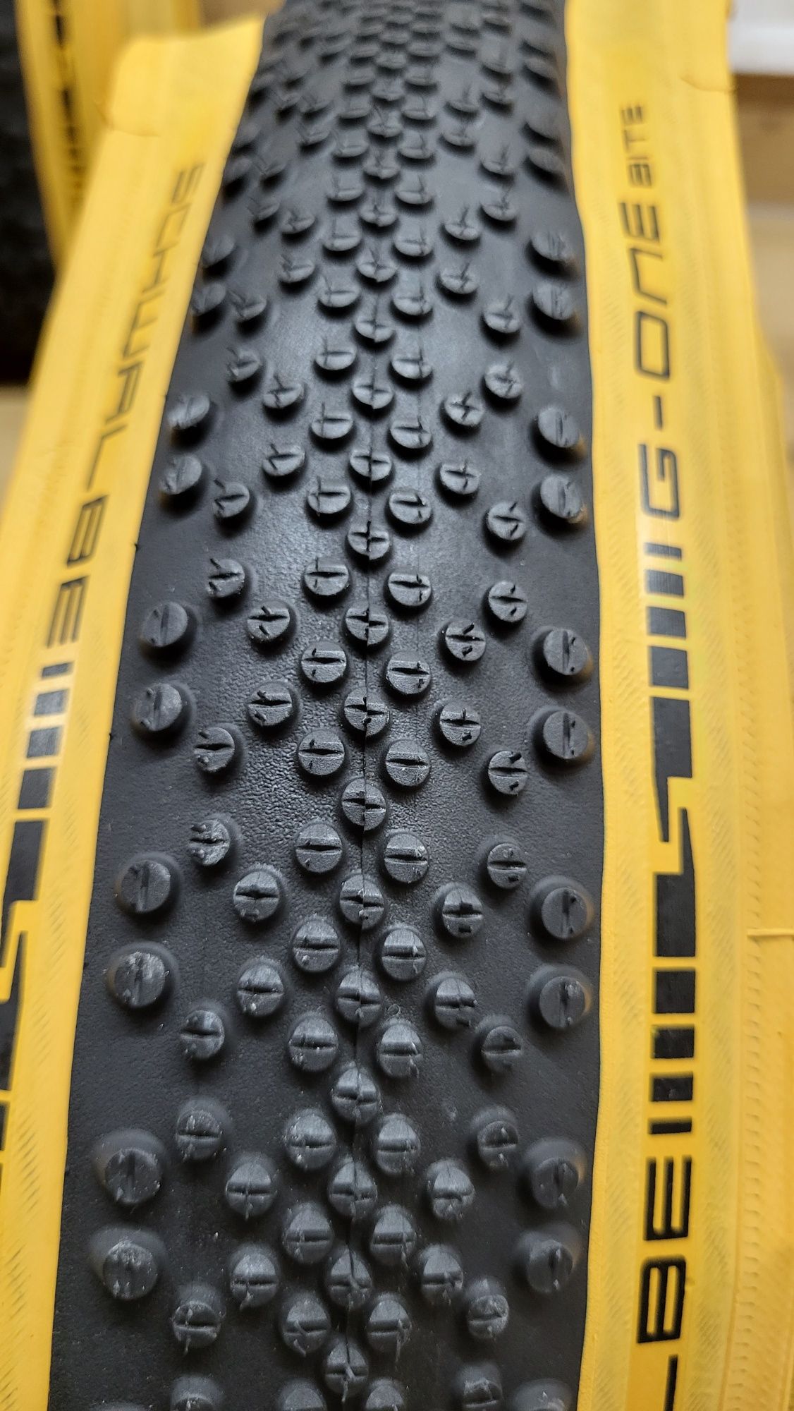 Покришки Schwalbe G-One Bite TLE 700 x 40c