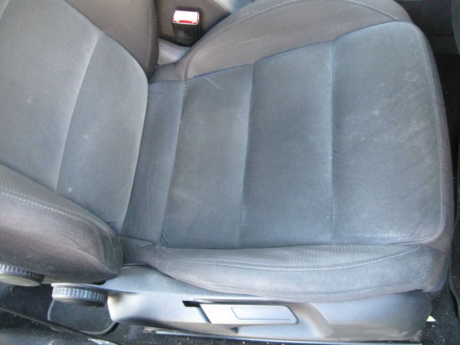 volkswagen golf vi 6 kombi fotele siedzenia siedzenie alkantara grzane