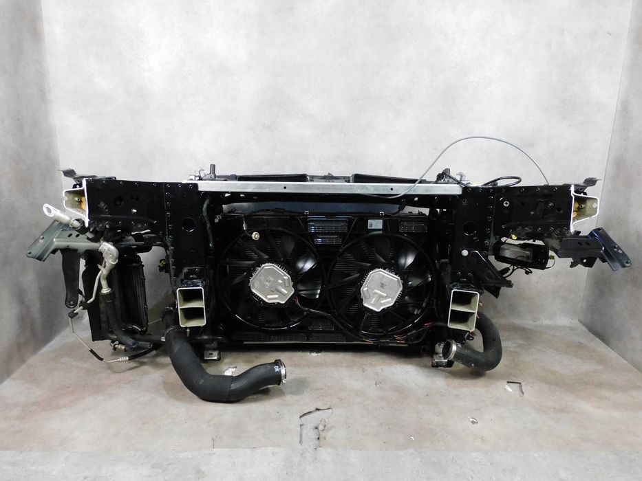 AUDI Q7 4M Передня панель, телевізор