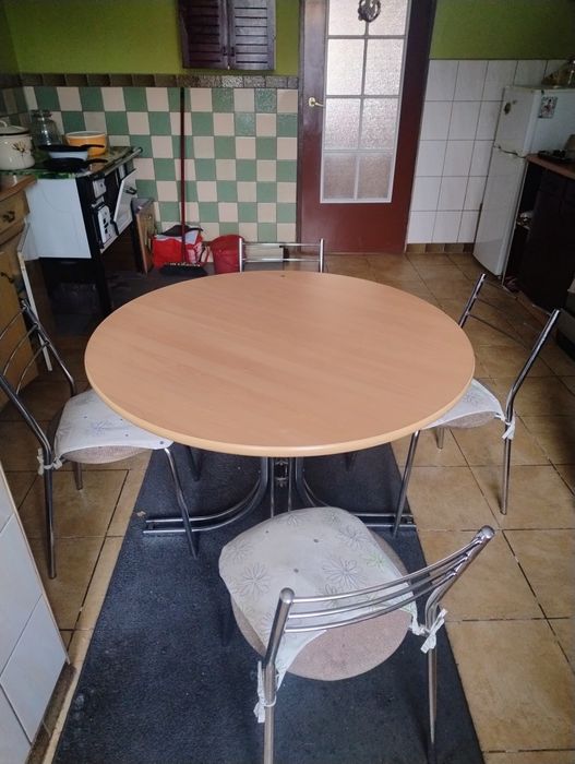 Stół okrągły kuchenny+4 krzesła