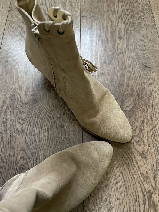 Замшеві бежеві ковбойки