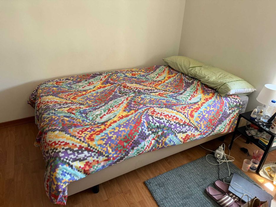 Cama Corpo e Meio - Estrado e Colchão - 1,20m x 2,00m