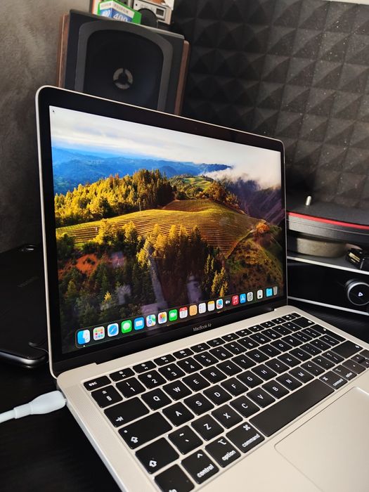 Apple MacBook Air 13" A1932 i5/8/128GB.