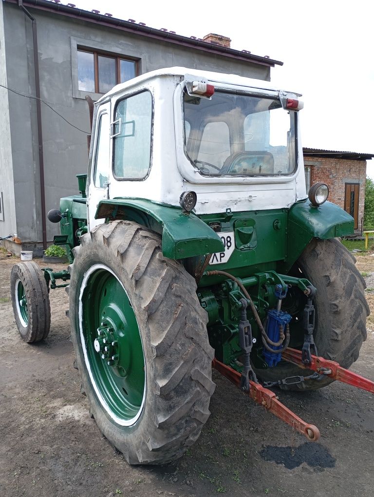 Продам трактор ЮМЗ 6