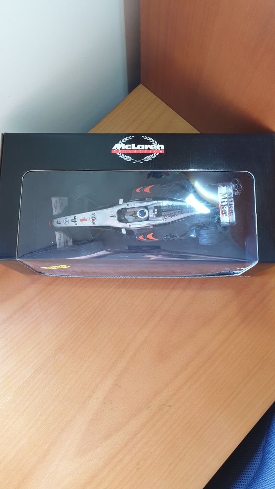 Miniatura F1 minichamps MP4-15