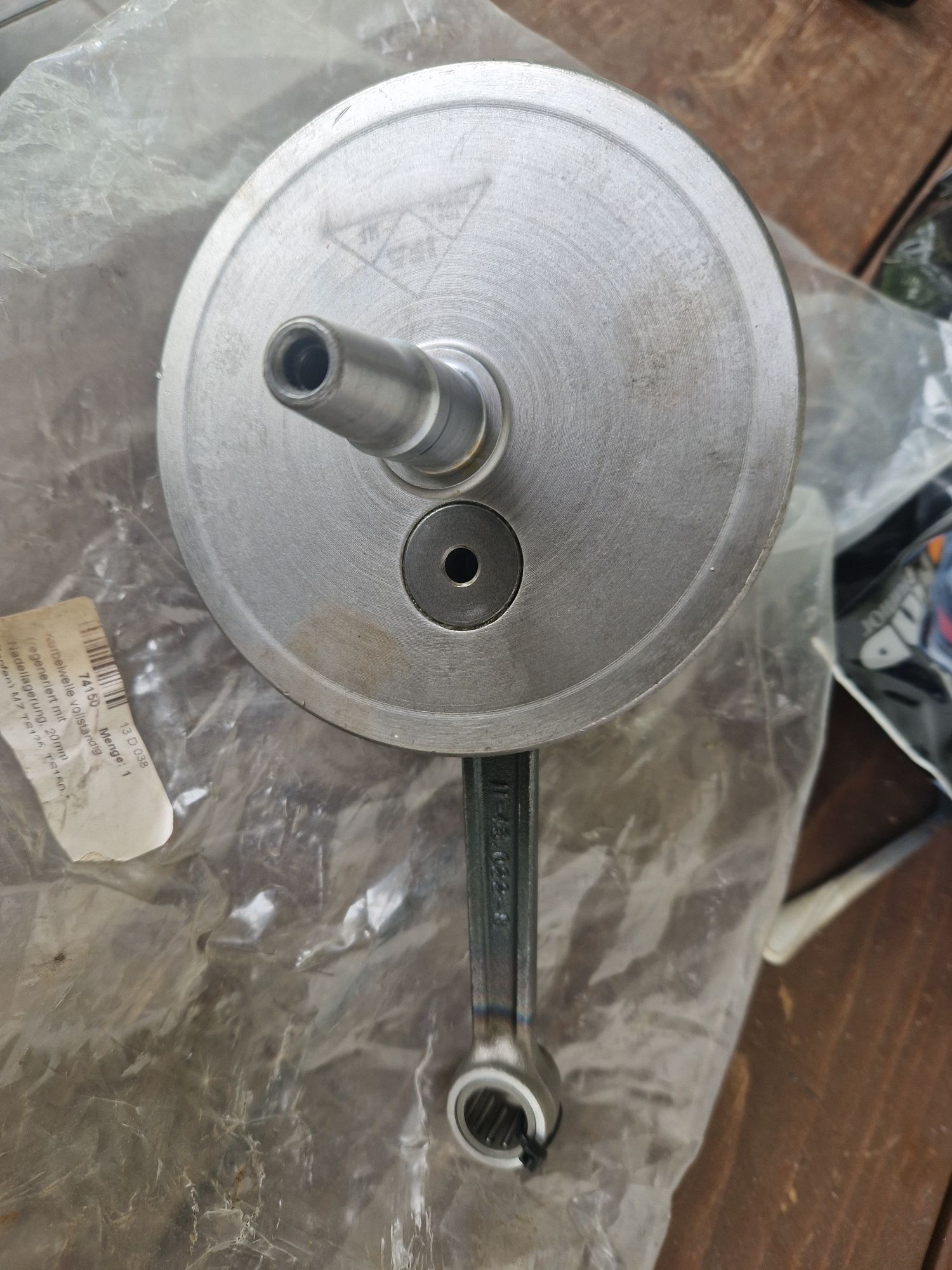 Wał nowy oryginalny MZ ts 125 150