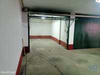 Parque de Estacionamento / Garagem / Box em Setúbal de 16,00 m2