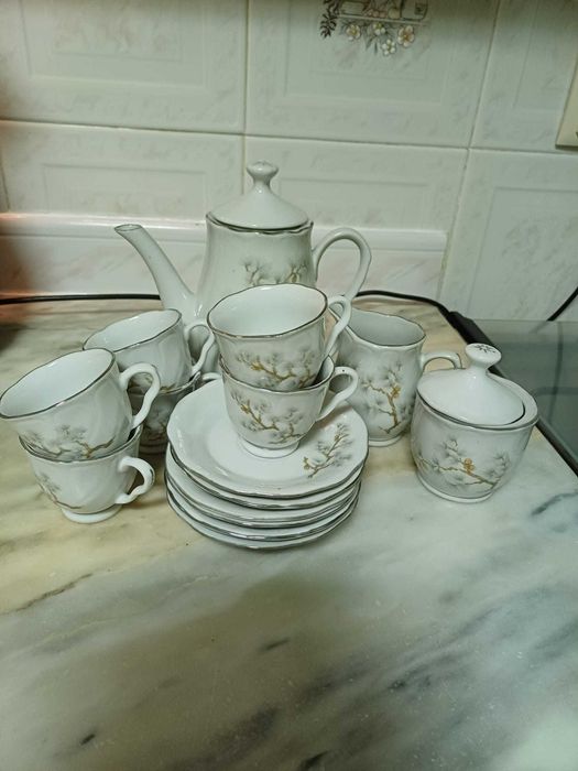 Conjuntos em loiça antigos