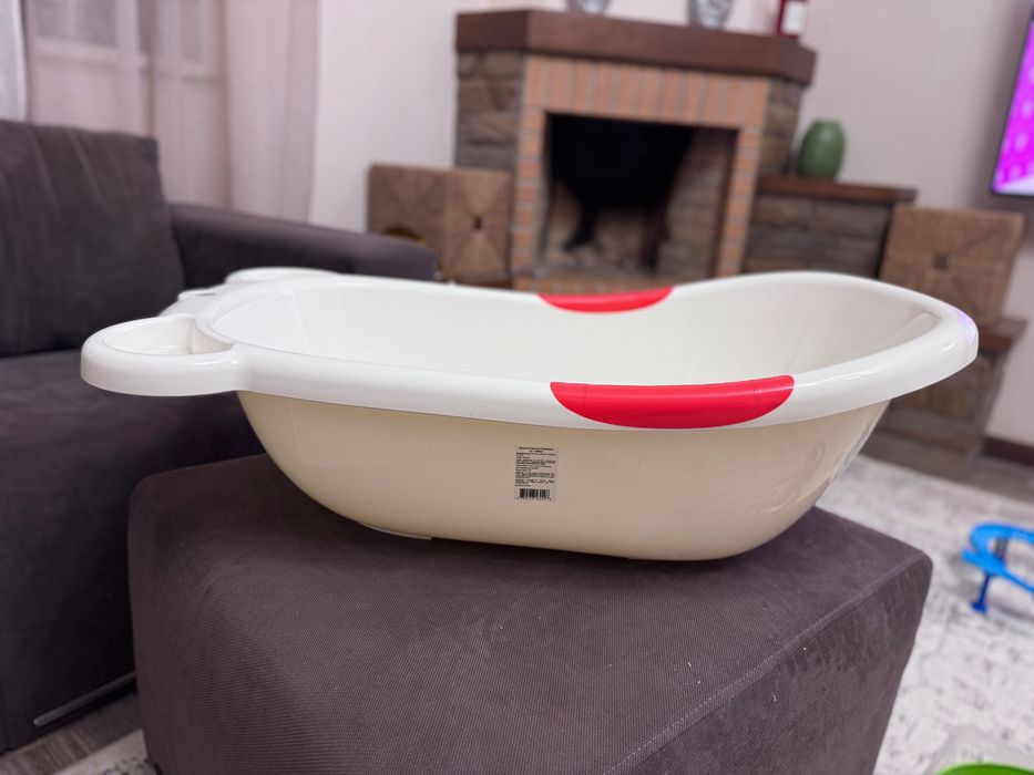 Ванночка для купання  новонароджених/ дітей , нова