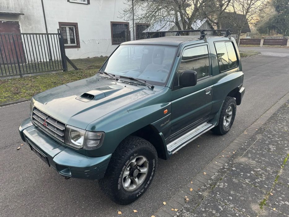 Mitsubishi Pajero Mitsubishi Pajero *Klimatyzacja* 2.5 TD*