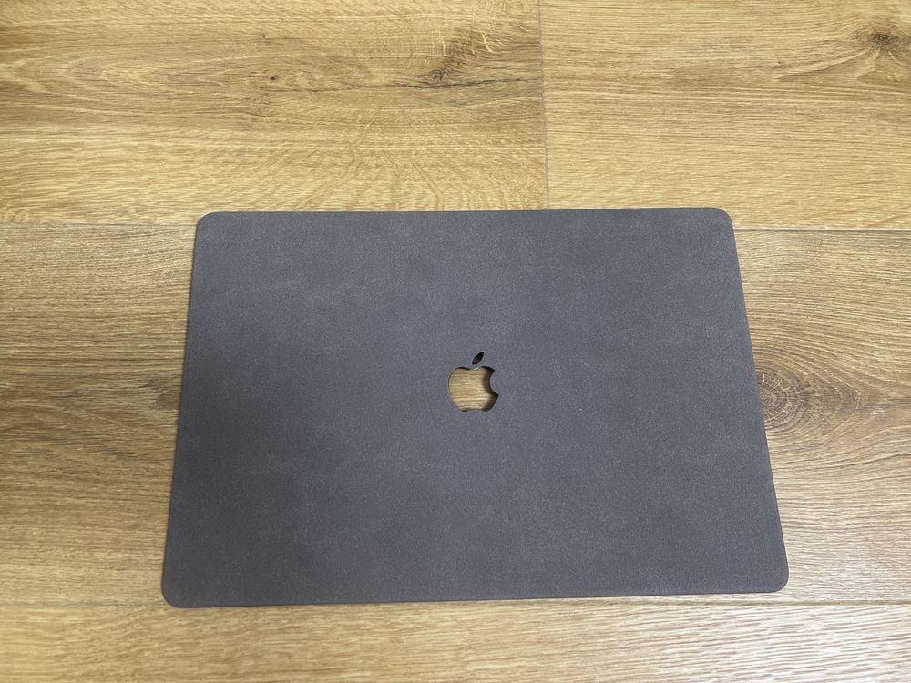 Чехол накладка на MacBook Pro 16”