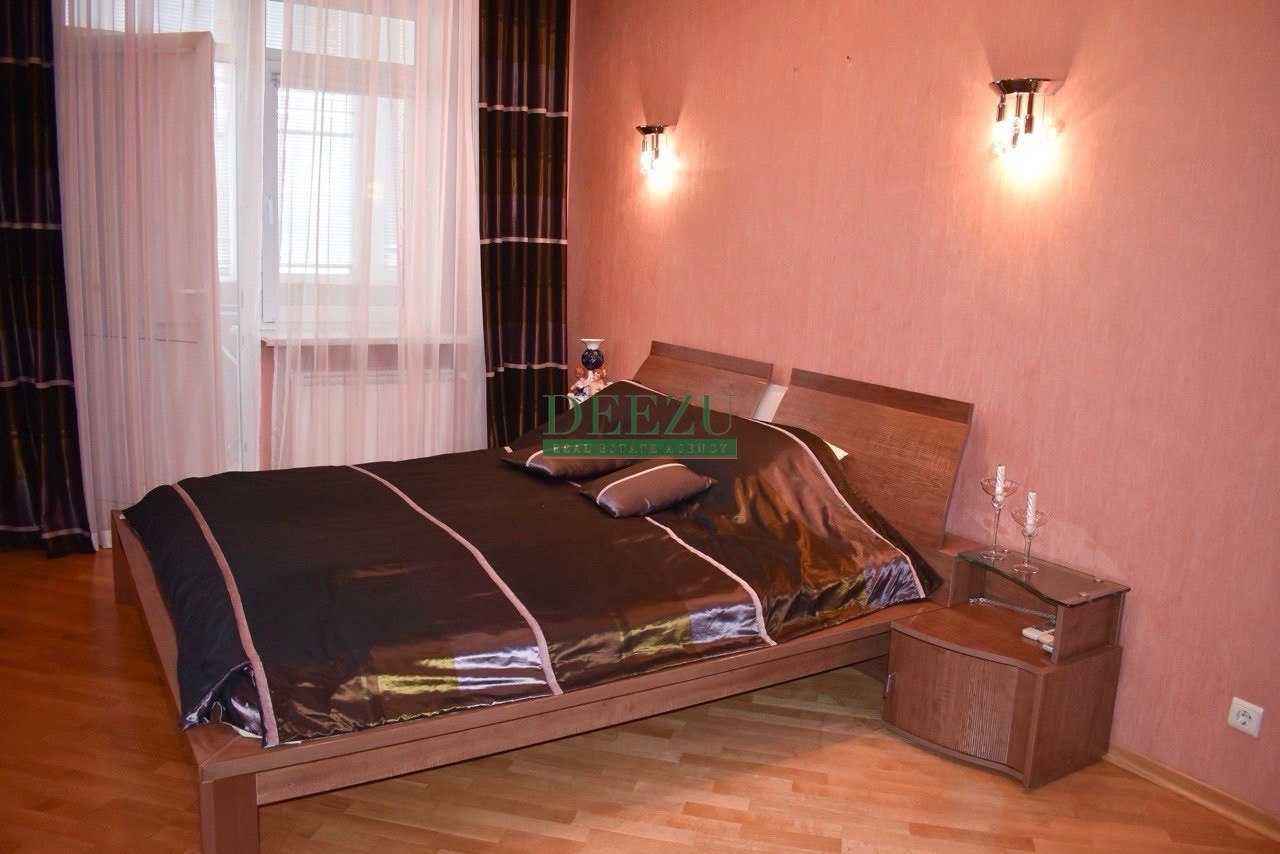 Продаж 3 кімнатної квартири вул. Антоновича 140