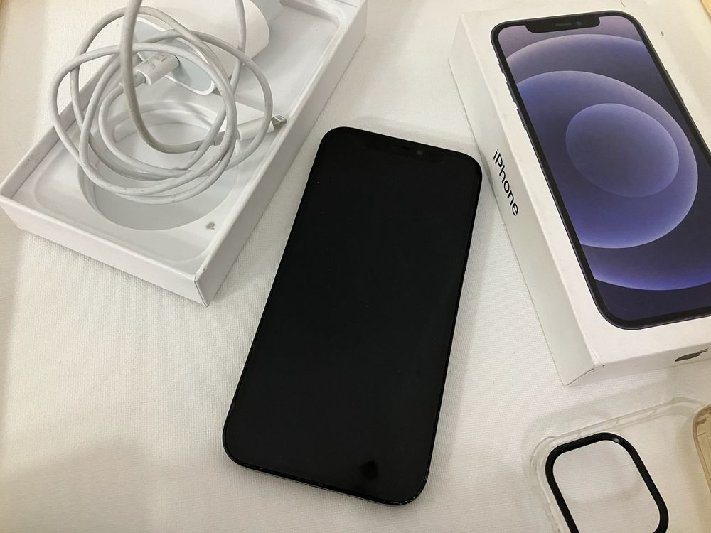 Продам телефон iphone 12 64gb без айклауду