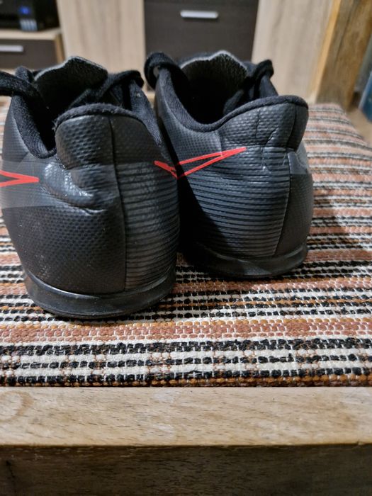 Halówki Nike Mercurial r 40.5