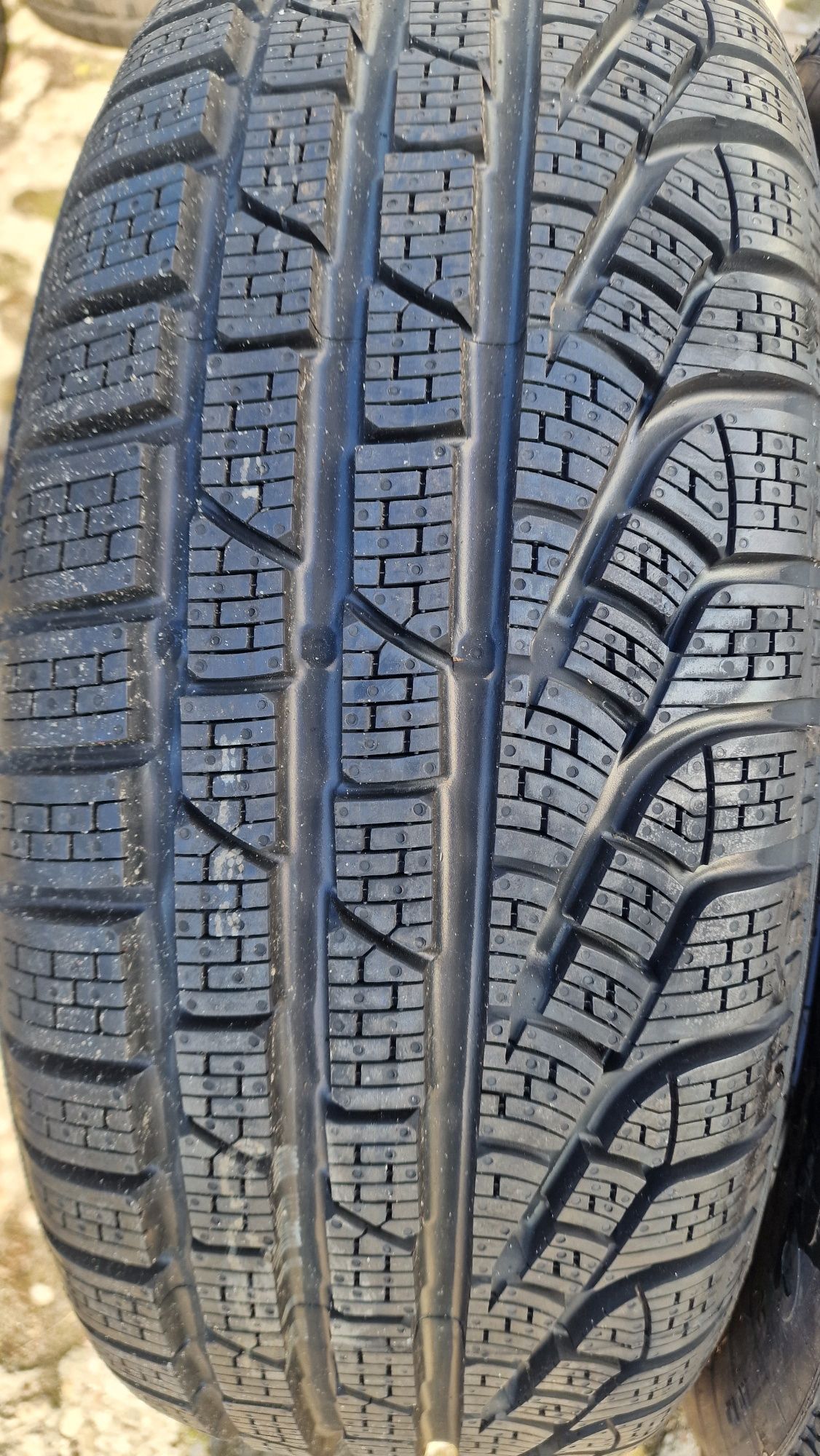 205/60r16 Pirelli SottoZero Winter 210 Seria 2 AO MO