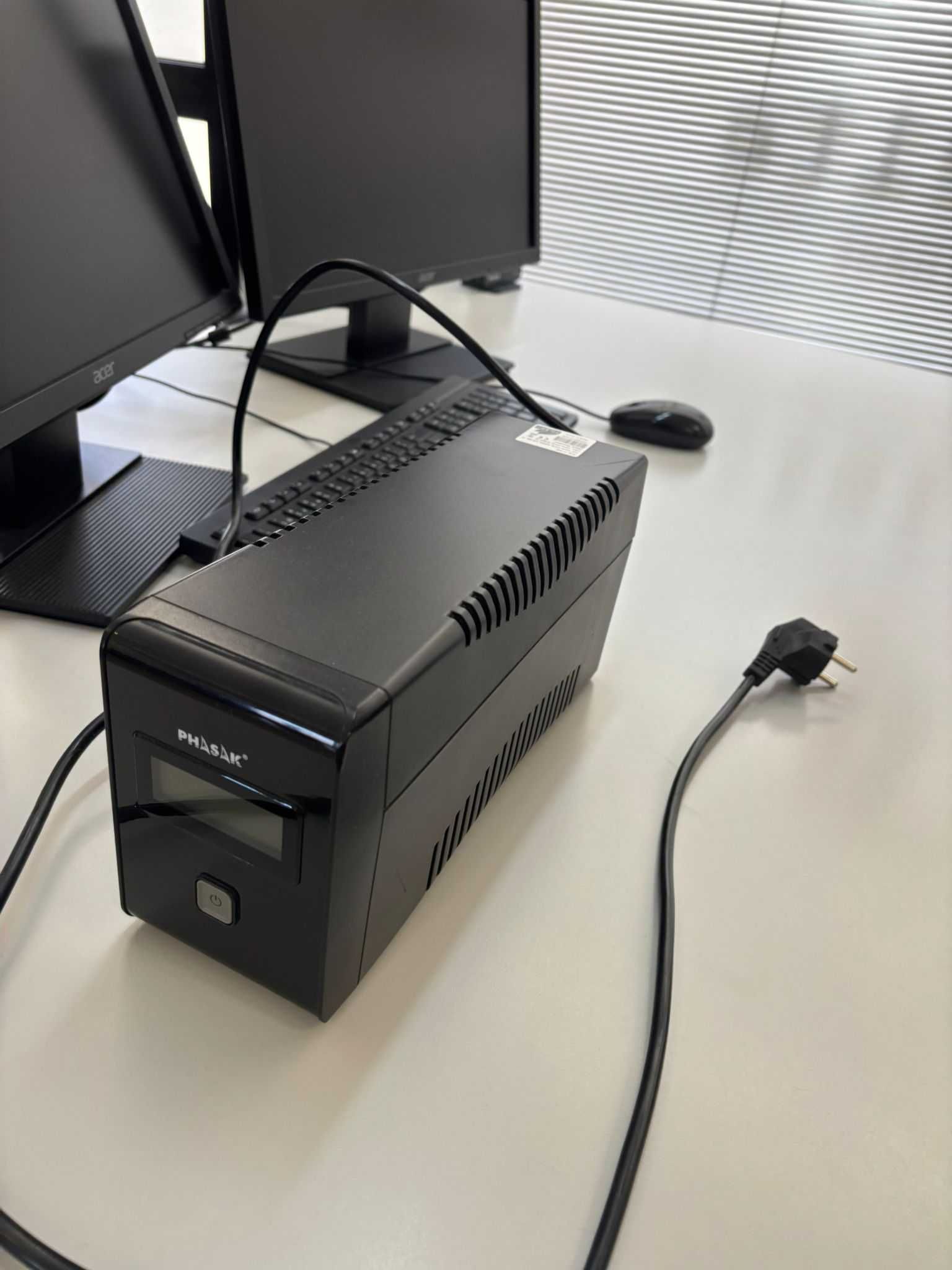 UPS PHASAK PH 9485 – 850VA / 480W