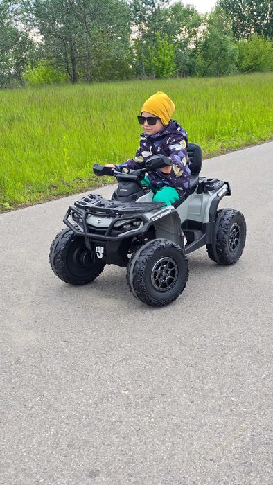 Duży i mocny QUAD OUTLANDER 24V dla dzieci napęd 4x200W