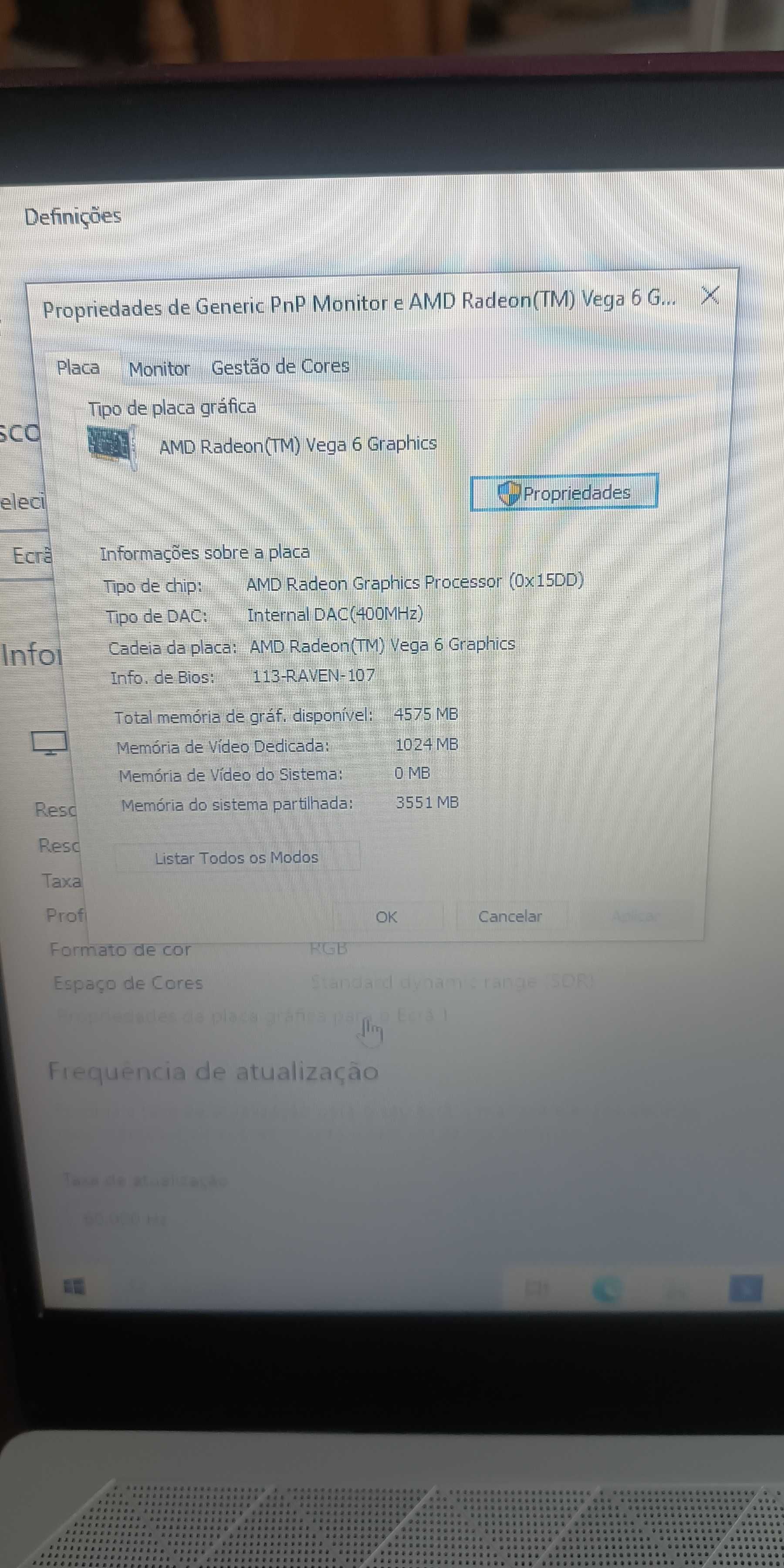 HP Pavilion Ryzen 3 2300U, 8GB Ram, GPU Vega 6