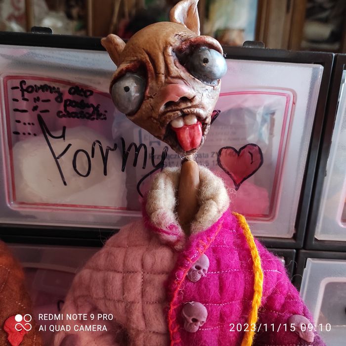 Laleczka nr 1. Zwierzątko