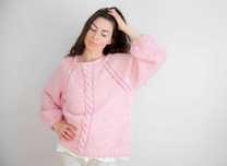 Sweter ręcznie robiony na drutach. Oversize