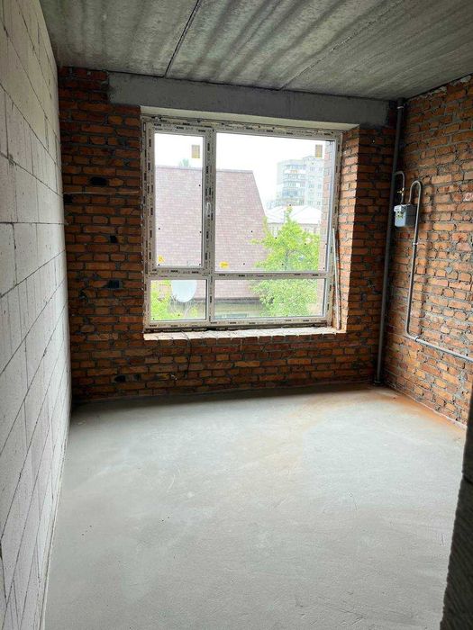 ЦЕНТР однокімнатна в клубному будинку є ГАЗ