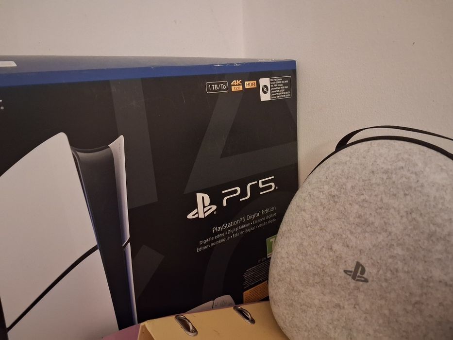Ps5 slim digital + headset pulse elite como novos!
