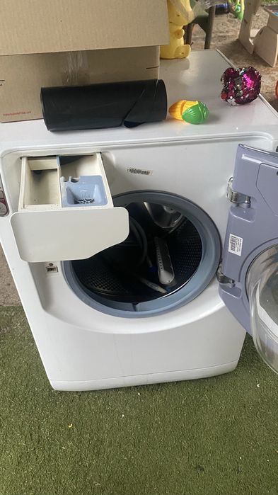 Продам пральну машину арістон