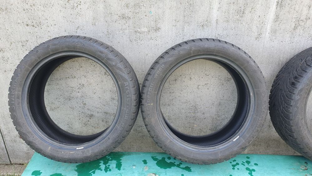 Зимові шини 225/45 R17
