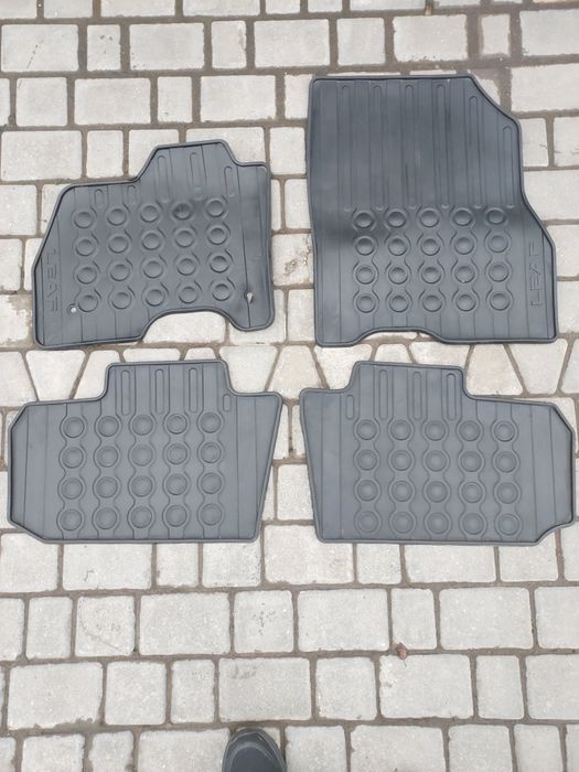 Резинові коврики Nissan Leaf 1