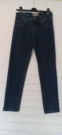 Spodnie jeans roz.146