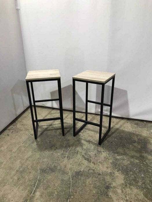 Меблі в кафе лофт. Меблі лофт.