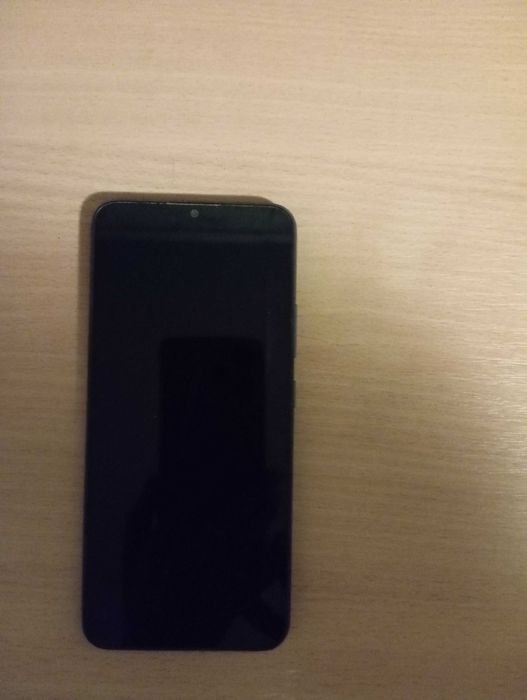 Продам телефон Realme