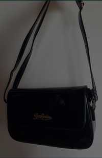 Чорна жіноча сумочка