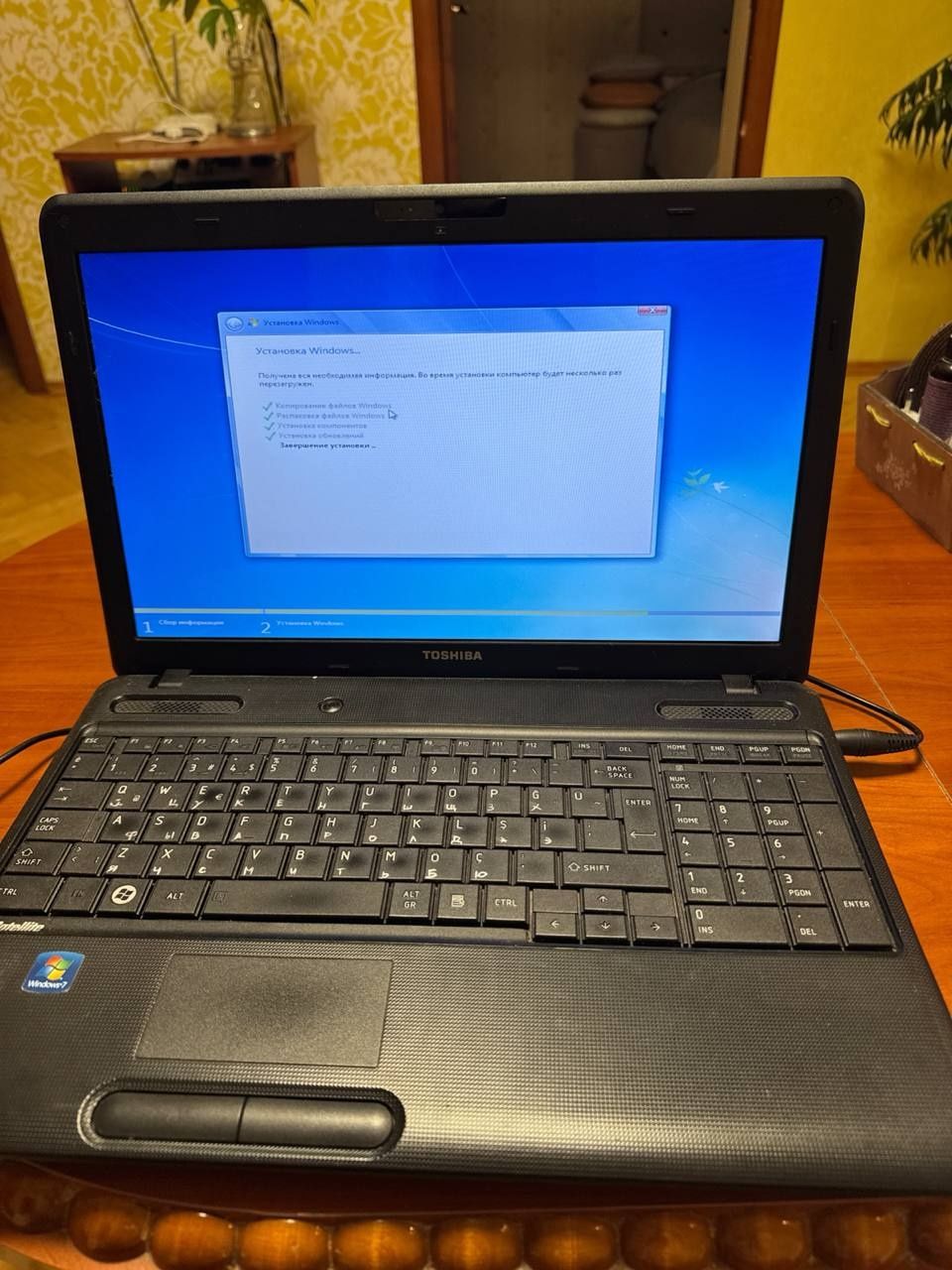 Toshiba Satellite C 660 D ( 15,6') Продам