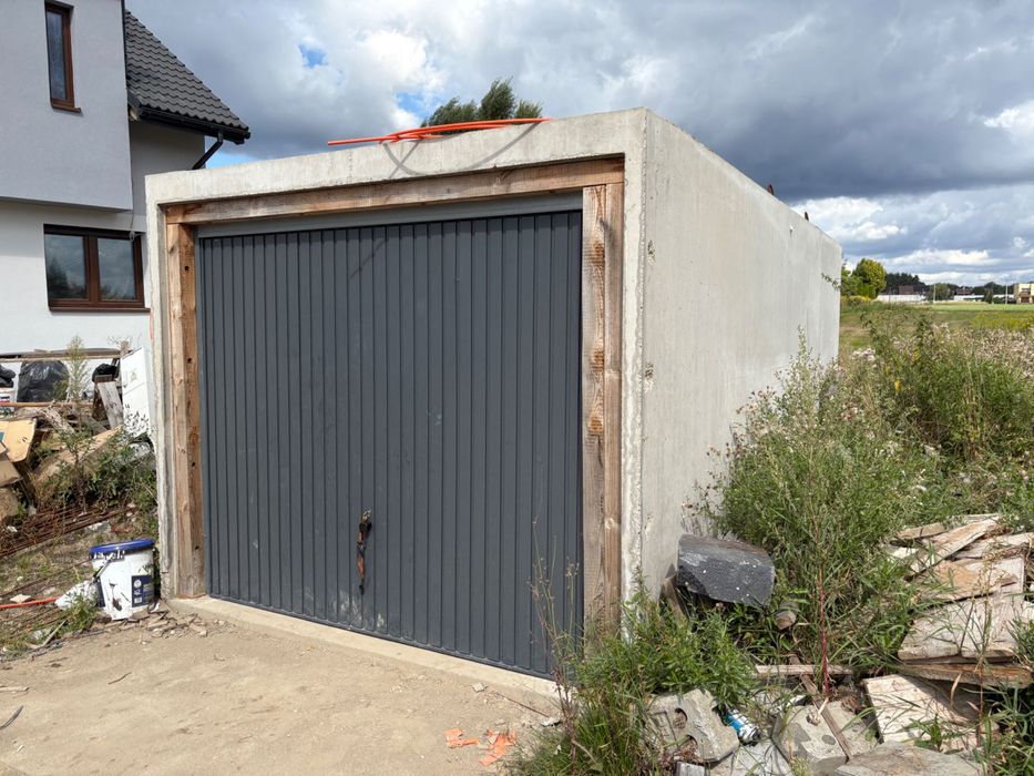 Sprzedam Garaż Betonowy Żelbetowy 6m x 3m prawie nowy odbiór z Katowic