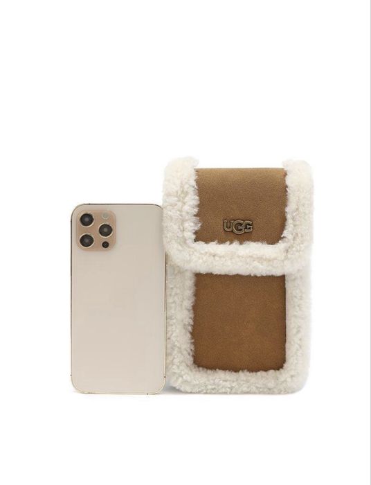 Сумочка чохол для телефона Ugg