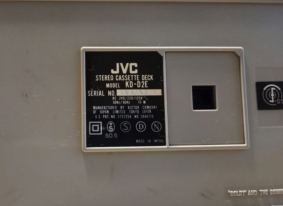 JVC- Stereo casette deck KD-D2E