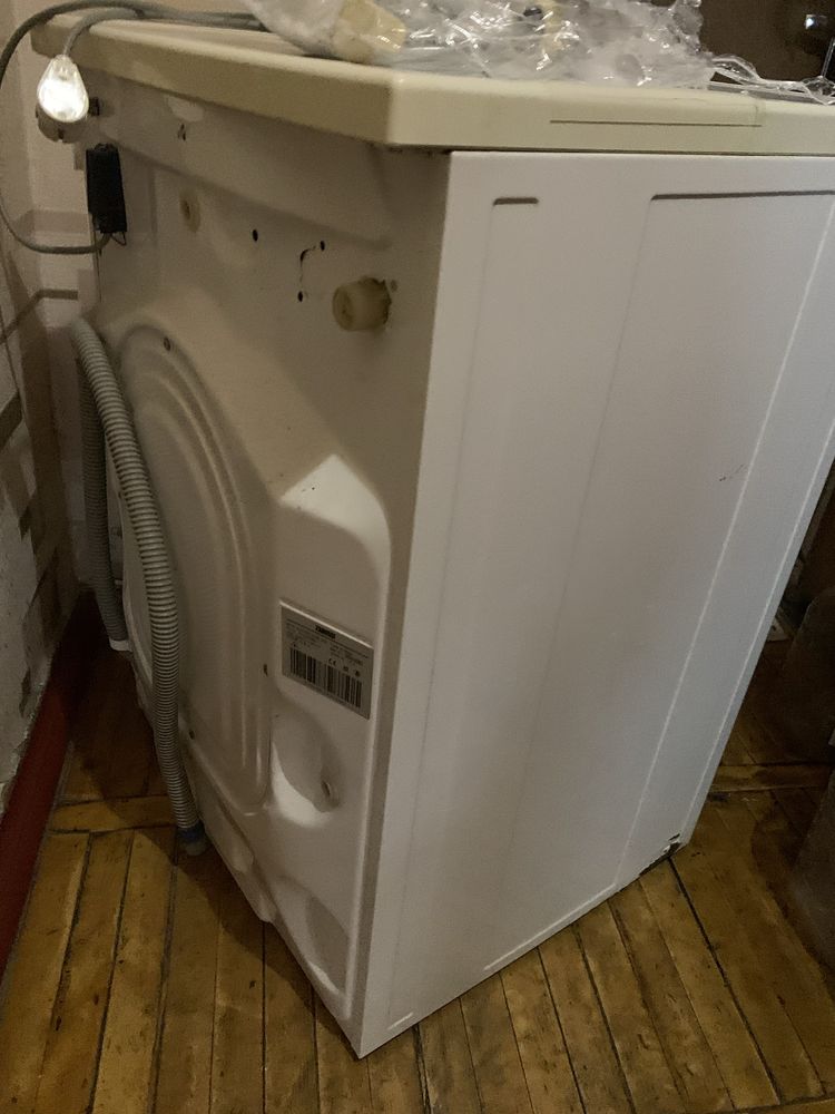 Стиральная машинка ZANUSSI