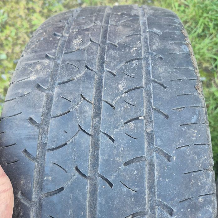 4x 225/70r15c opona lato brum vanis
