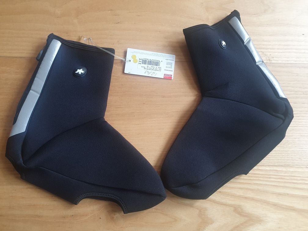 Assos 42/43 ochraniacze na buty neopreny odblaski