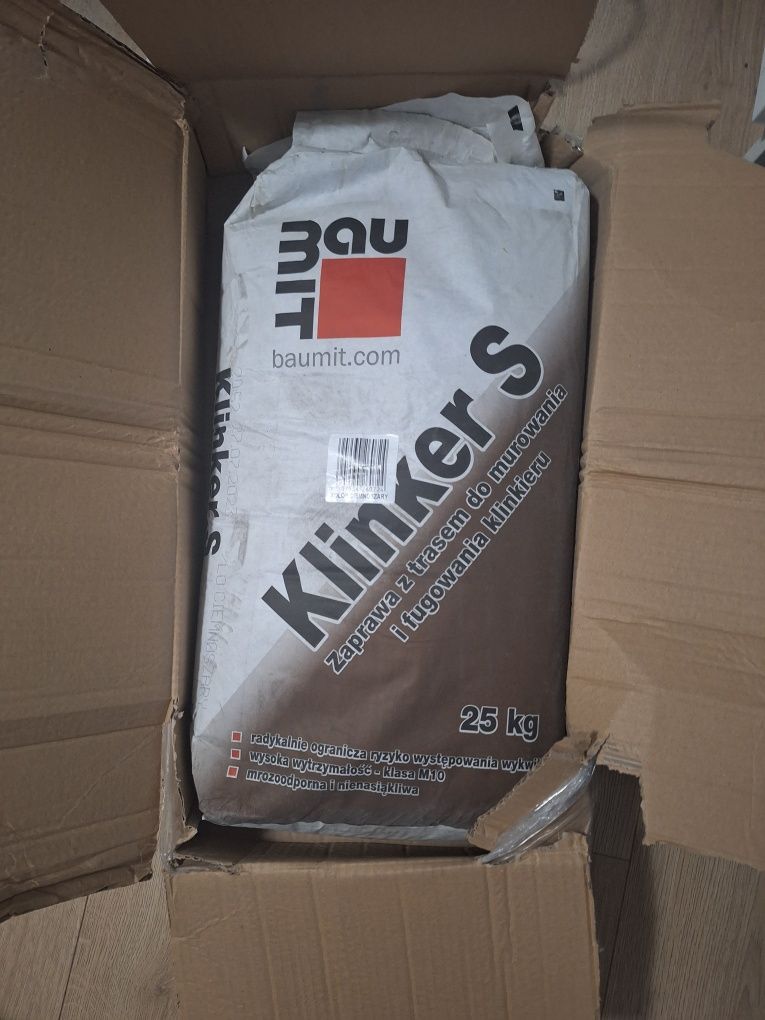 Zaprawa Fuga do klinkieru BAUMIT S  Ciemno Szara 25kg