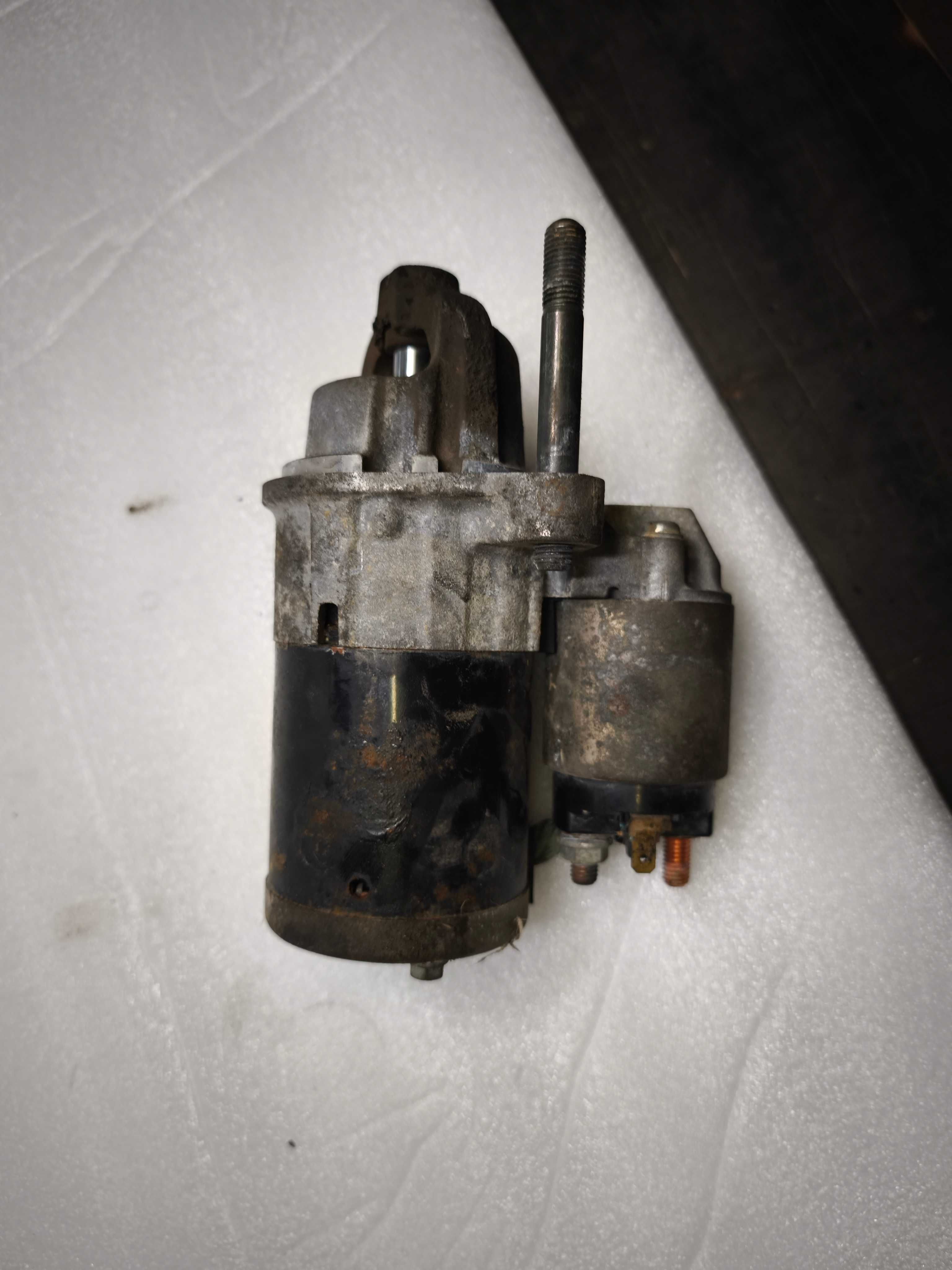 Rozrusznik silnia Suzuki Swift MK6 SX 1.3 1.5 1.6 oryg mały przebieg