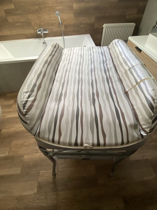 Wanienka na stelażu Chicco plus druga wanienka gratis